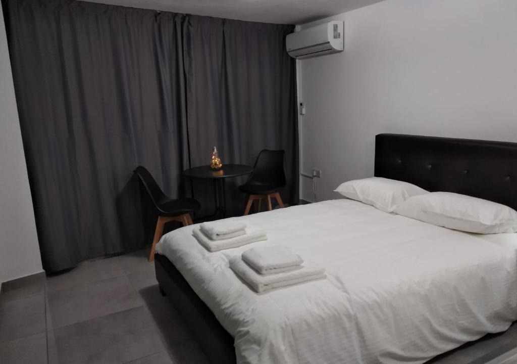 Paphos Apartment | Cozy Place in the heart of Harbor
