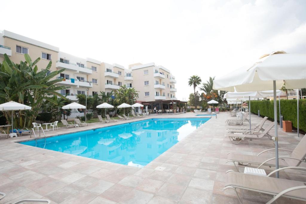 Pernera Apartment | DebbieXenia Hotel Apartments