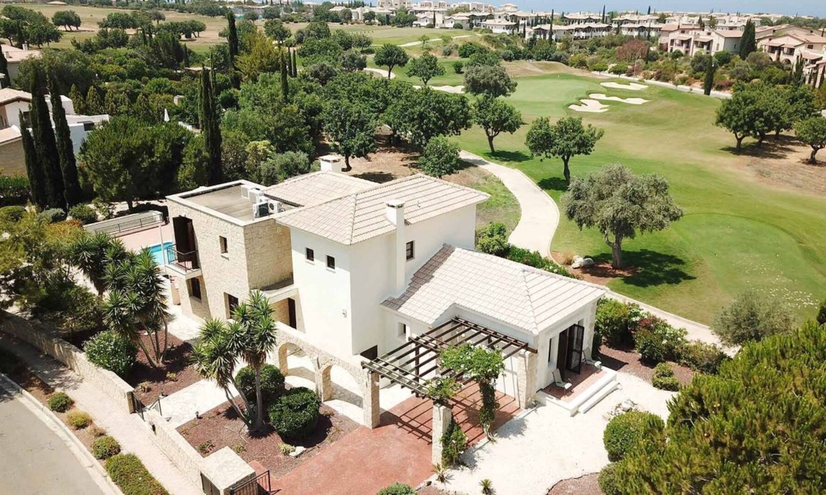 Aphrodite Hills Villa | Detached 4 bedroom 4 ba Villa with Private Pool on the Golf Course with Sea View