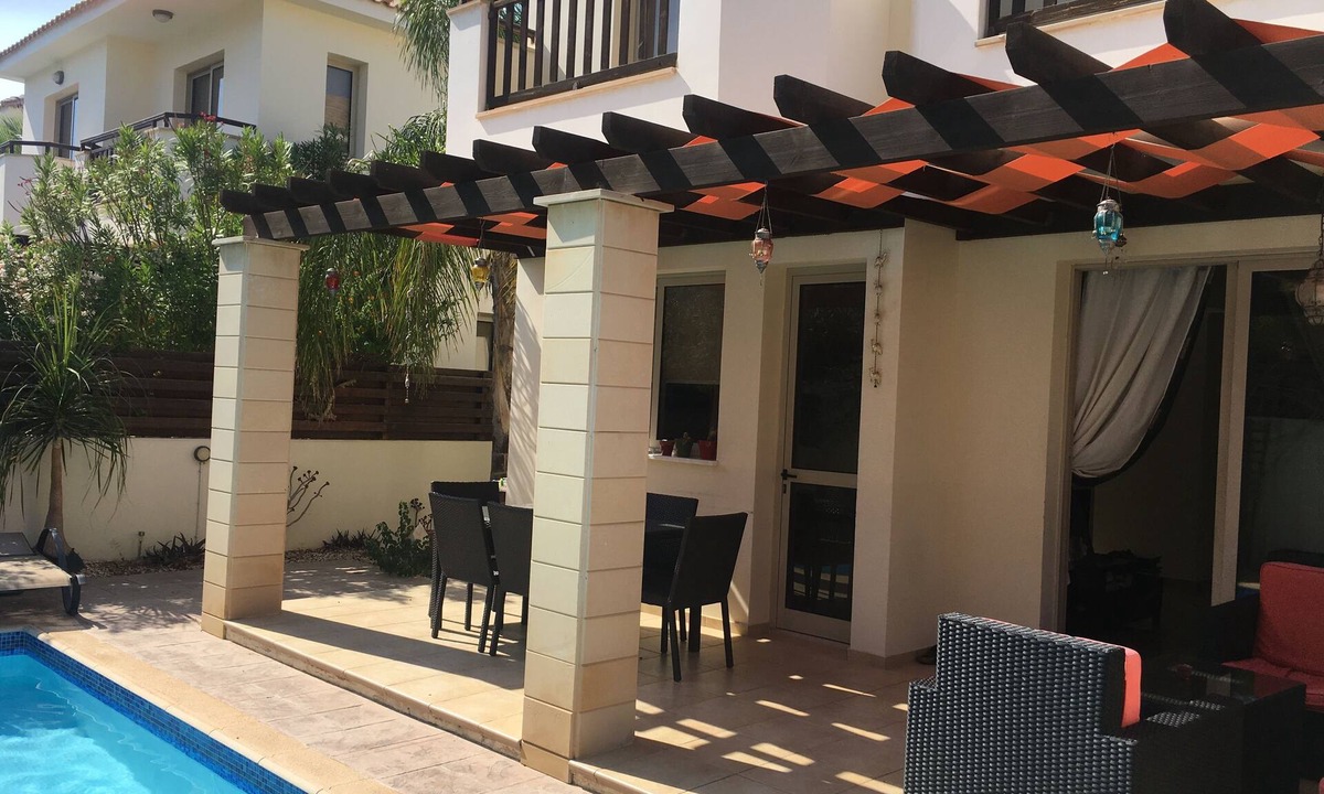 Pernera House | Detached Villa with Private Pool, close to great Beaches, Bars and Restaurants.
