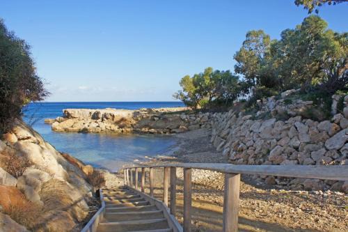 Protaras House | DEVONA - Beachfront Apartment