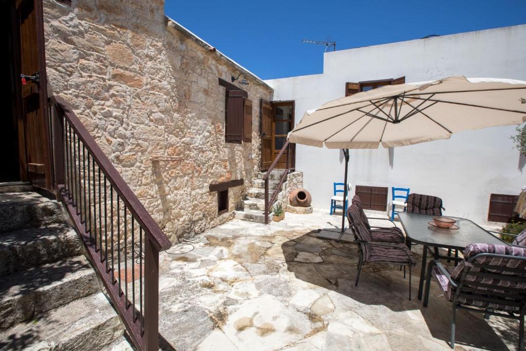 Droushia House | Droushia Corner House