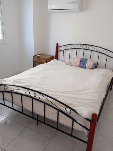 Larnaca House | Eat well Sleep Well