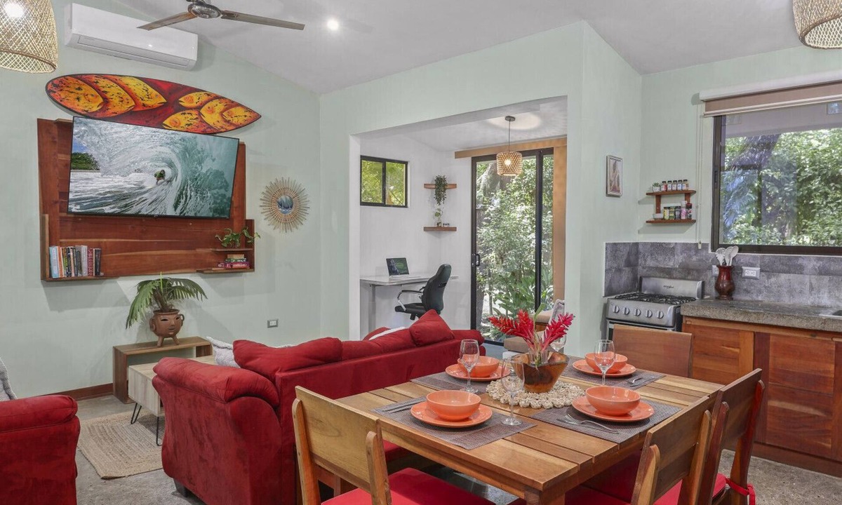 Playa Colorado House | Eco Casita 1.1 - Casa Madroño