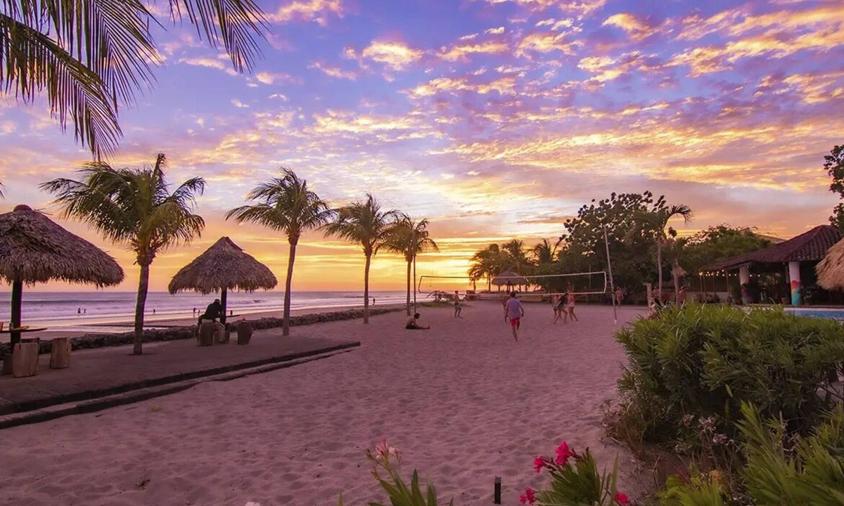 Playa Colorado Apartment | Eco Casita Azul Golf View 5 min to the beach in Hacienda Iguana