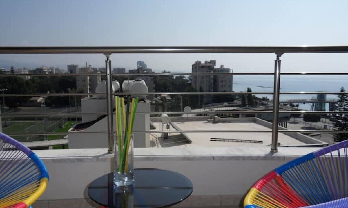 Historical Center Apartment | Eden Beach apartment 611 by Sky Universe