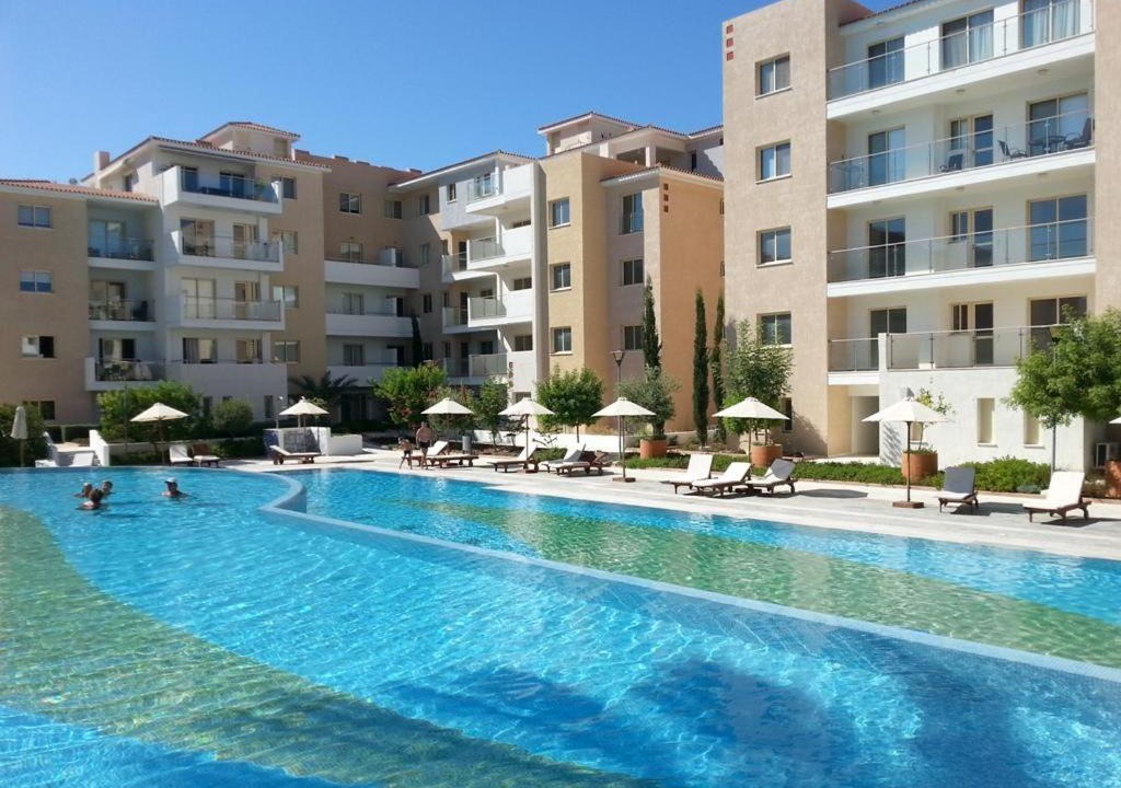 Universal Apartment | Elysia Park 9-202