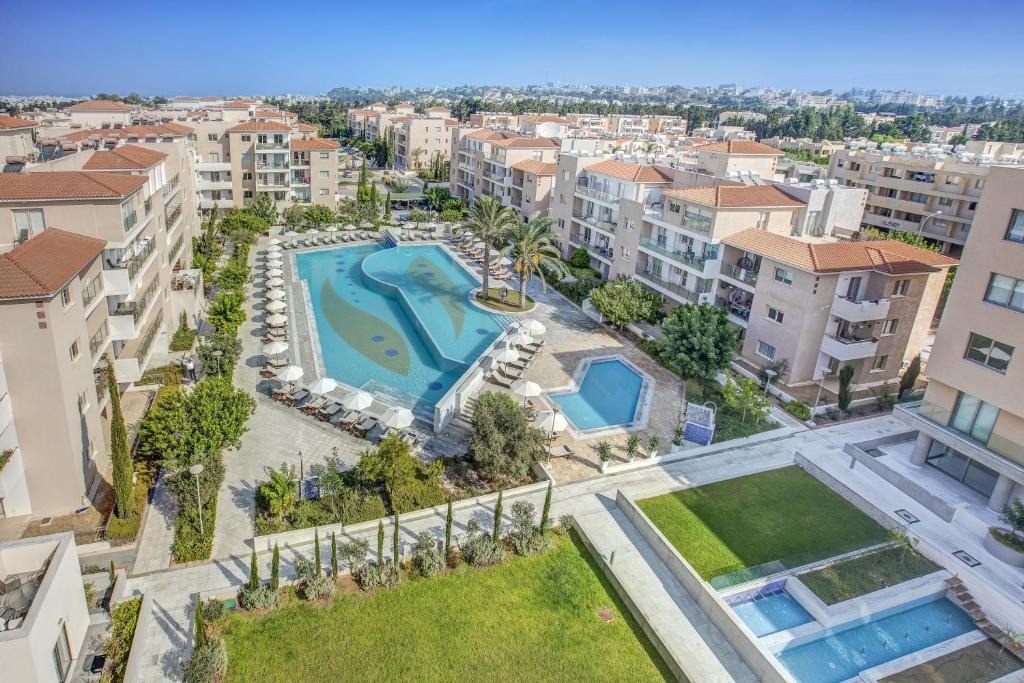 Universal Apartment | Elysia Park