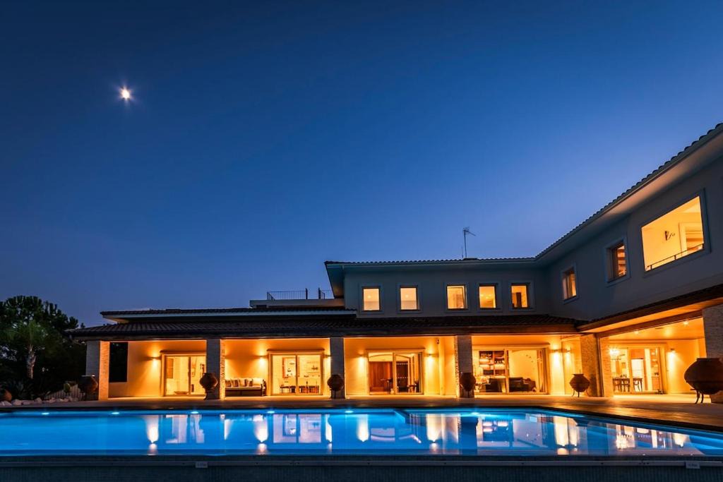 Kornos Villa | Epavli Papadopoulou - Luxurious Mansion Villa