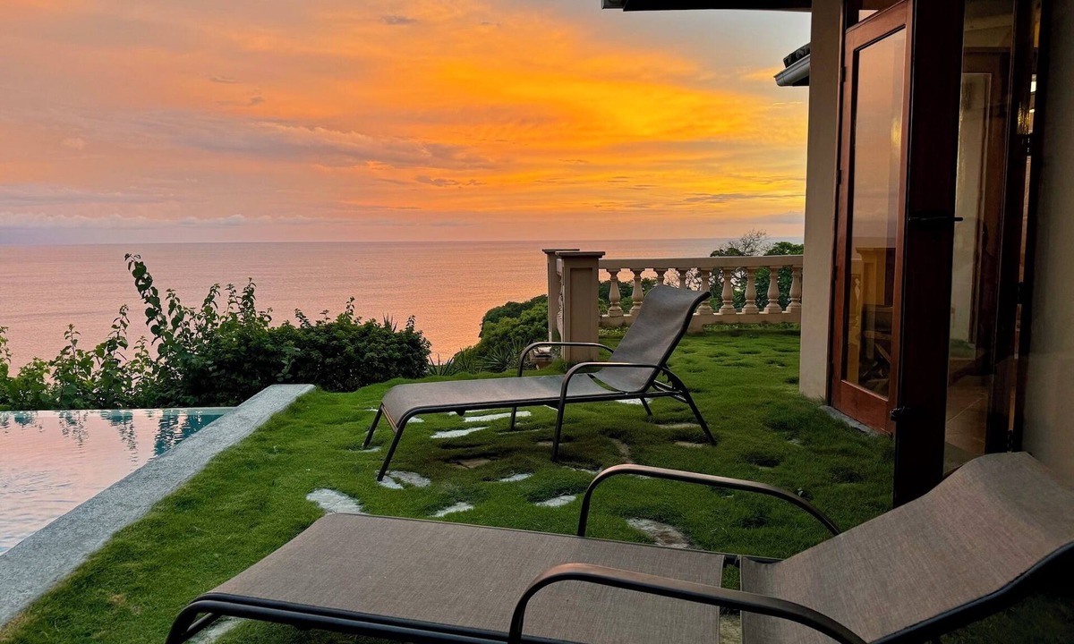 Pacific Marlin Villa | Escape to this beautiful Private Villa with Pool & Breathtaking Ocean Views