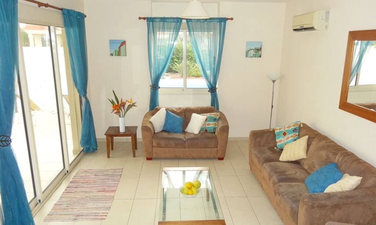 Kapparis Villa | Fabulous 4 Bed Villa,Big Pool,WIFI, table tennis, 2mins walk to beach