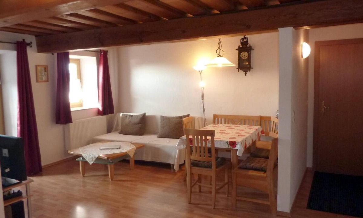 Wildenranna Apartment | Fewo mit Balkon für 2 Personen mit Frühstück möglich