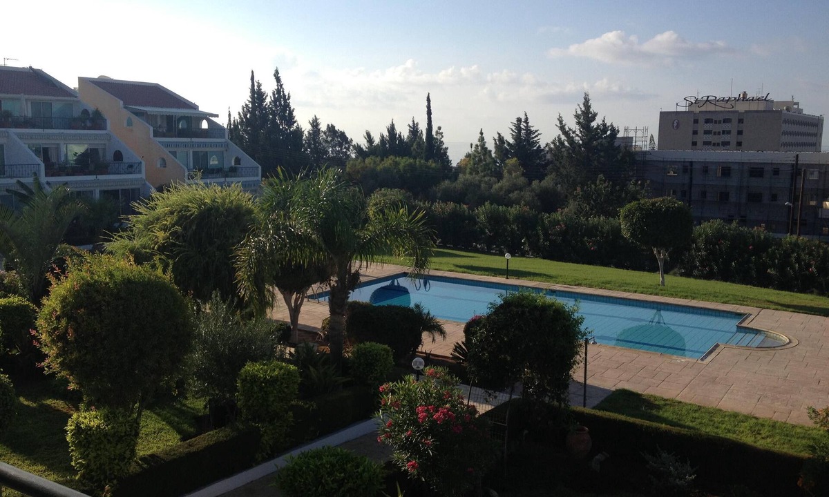 Limassol Apartment | Free WIFI Luxury 2 bedroom apartment opposite St Raphael Marina 2 mins to beach