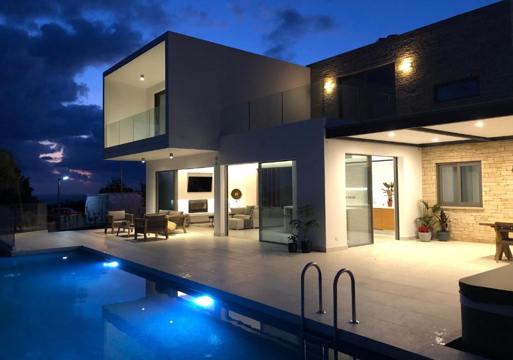 Peyia Town Villa | Golden Shore