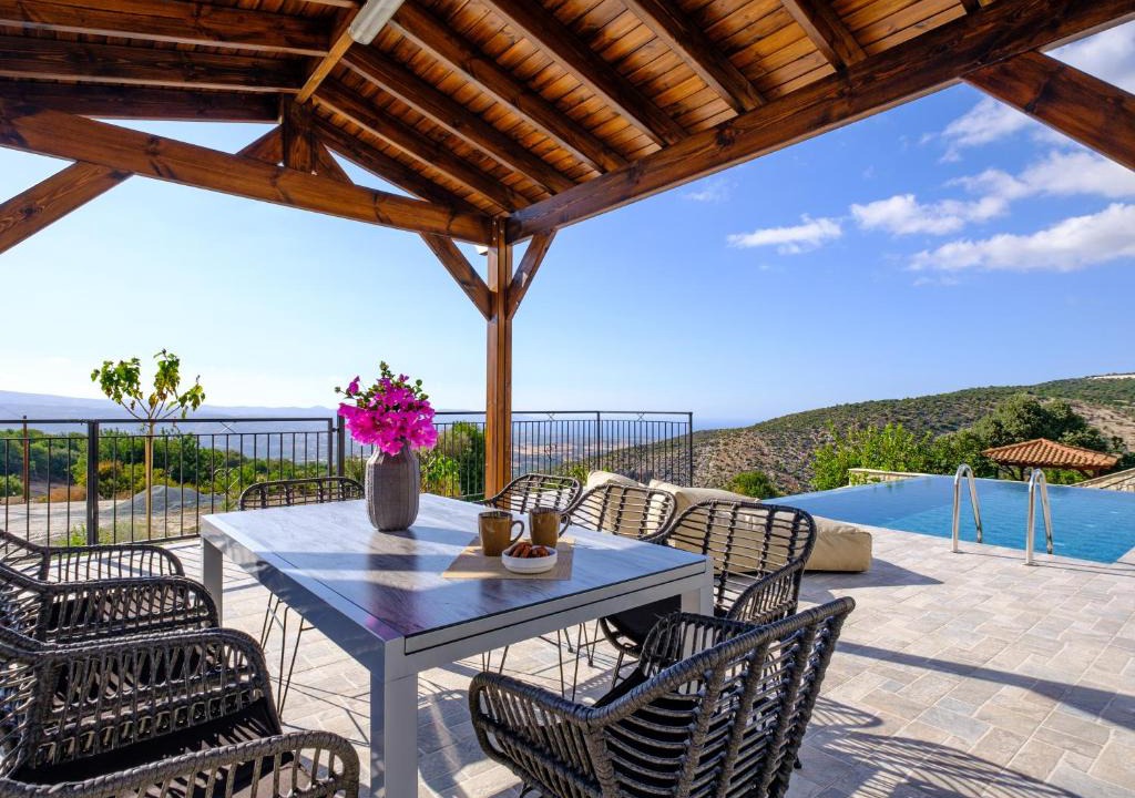 Peristerona House | Gorgeous villas for larger groups in the hillside sunsets of Cyprus All yours