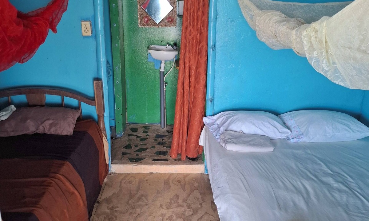 Little Corn Island Hotel | Graces Place Cool Spot