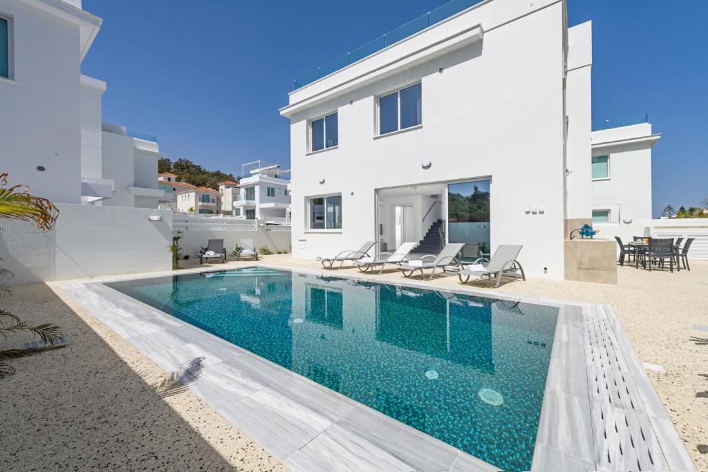 Protaras Villa | Green Bay Villa #13