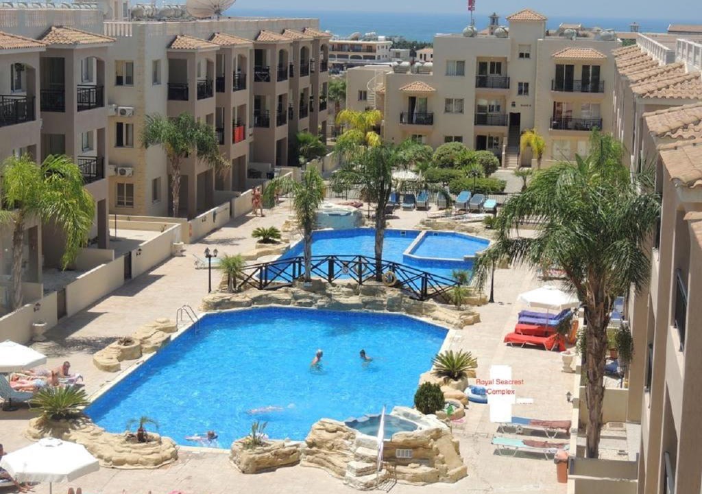 Paphos Apartment | Ground floor apartment leading to pool EG5, 2 bedrooms, FREE WIFI