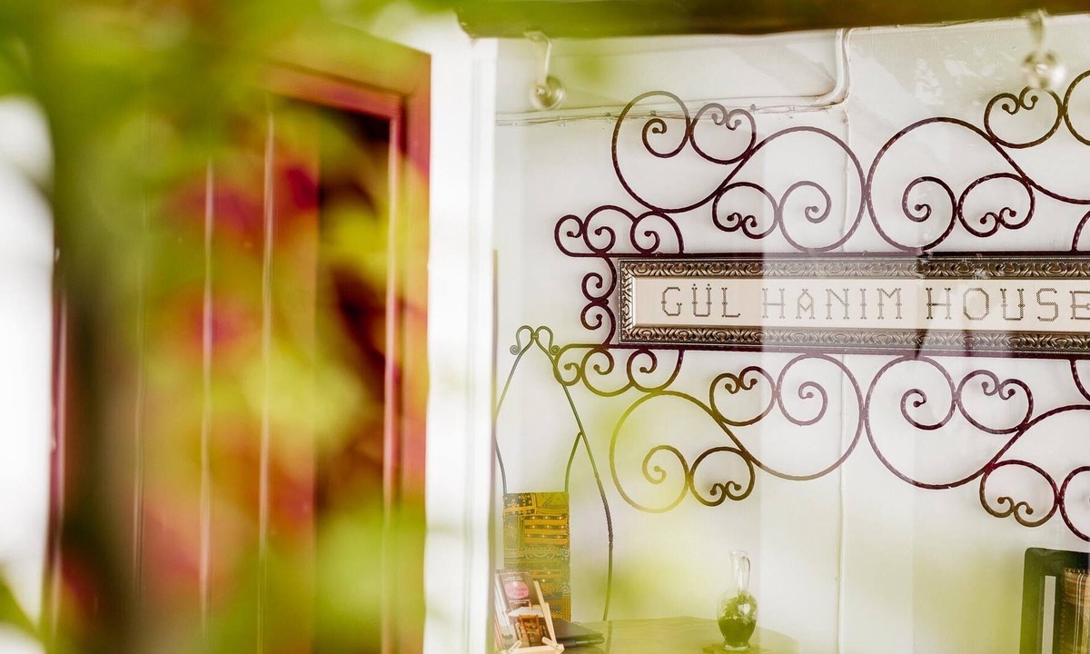 Yenisehir Bed & Breakfast | GUL HANIM HOUSE BOUTIQUE HOTEL WHITE ROSE ROOM in the walled city Nicosia