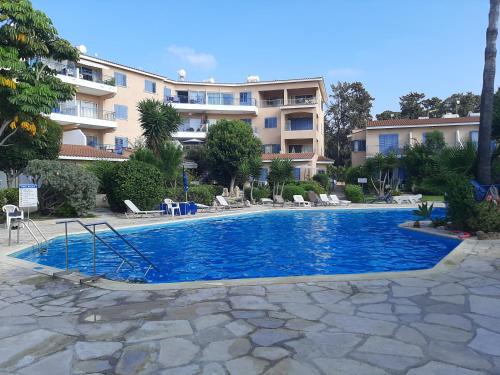Universal House | H&O Poolside Maisonette at Paradise Gardens, Paphos