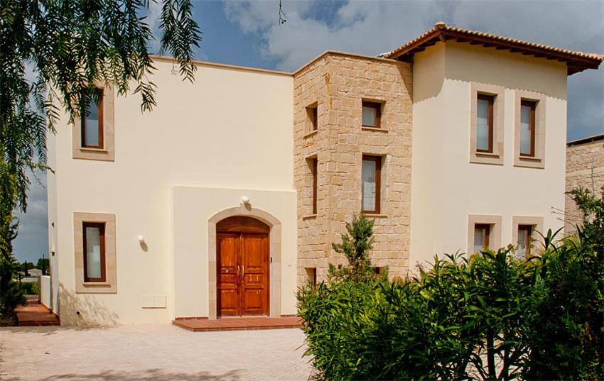Aphrodite Hills Villa | Halcyon