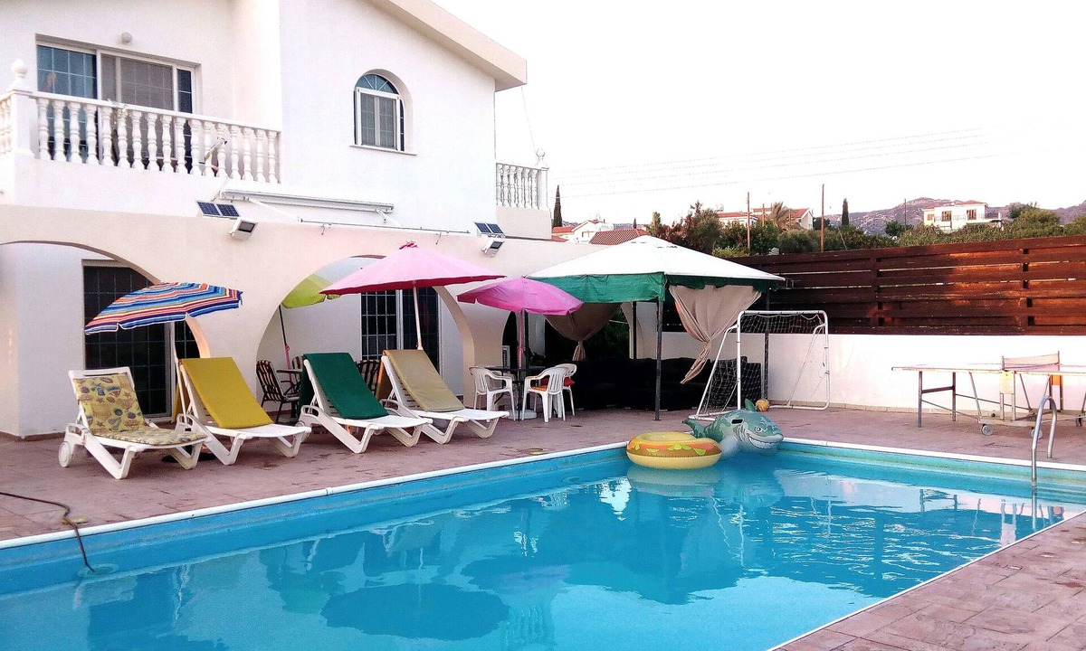 Pegeia Villa | HAPPY DAYS!BOOK NOW YOUR DREAM HOLIDAYS AND GET FREE CAR,FREE AIR-CON,FREE WI-FI