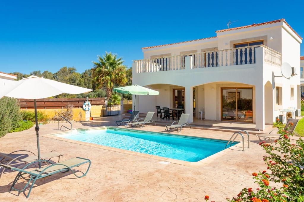 Polis Villa | Hector Beach Villa