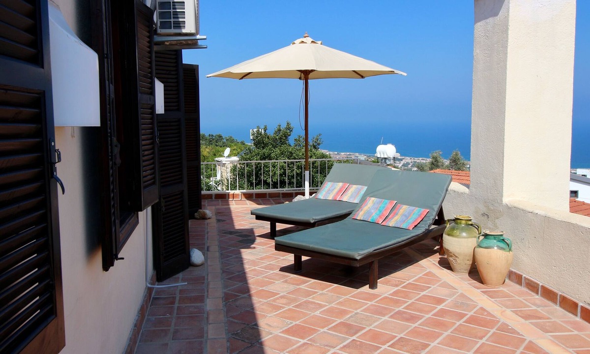 Kyrenia District House | Historic Cyprus house in Lapta-Lapithos