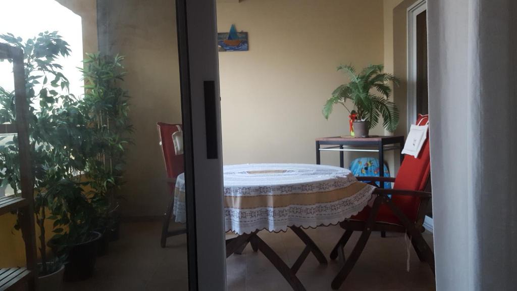 Kiti Apartment | Horizon View