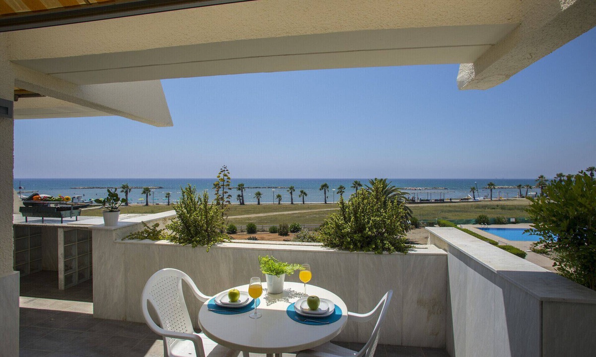 Oroklini Apartment | Imagine You and Your Family Renting this Perfect Holiday Apartment minutes from the beach