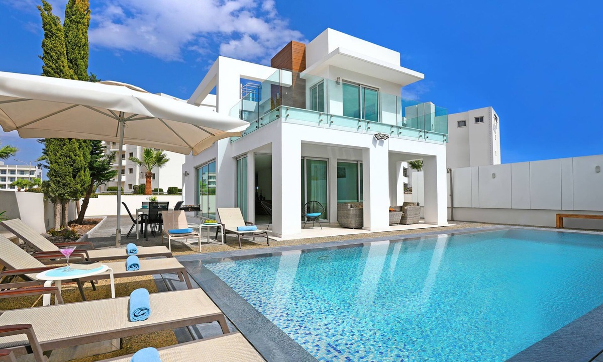 Protaras Villa | INDIGO - 2Bed located in the CENTER OF PROTARAS FEW METERS FROM FIG TREE BAY BEACH