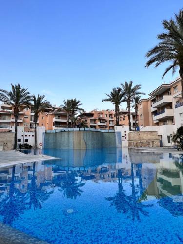 Universal Apartment | Iris Village