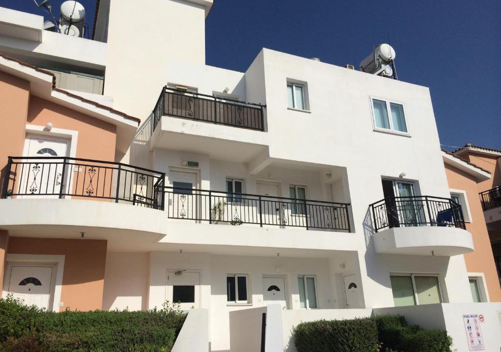 Universal Apartment | Ithaki Gardens Apartment 107