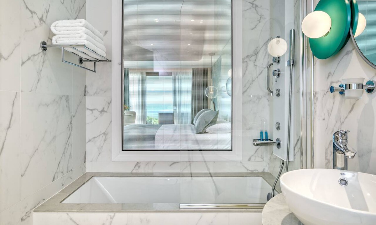 Geroskipou Hotel | Ivi Mare - Designed for adults by Louis Hotels