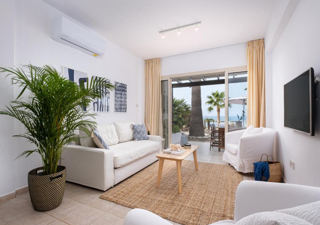 Latchi House | Kyma I - Beachfront Residence At Latsi