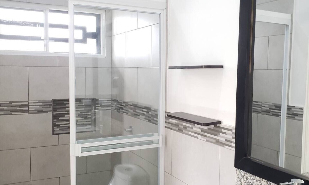 Jinotepe House | La tranquilidad te espera · Casa Violeta con piscina privada
