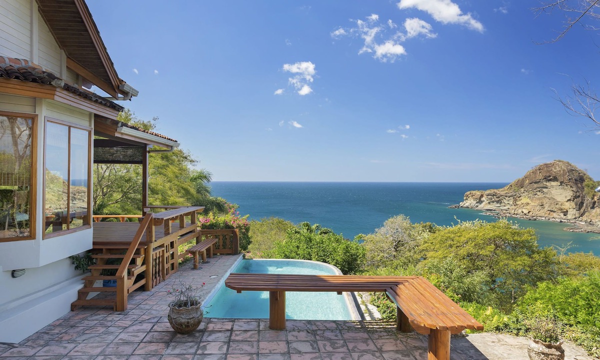 La Vista Villa | La Vista Nica Comfortable Tola Holiday home with kitchen and amazing ocean view