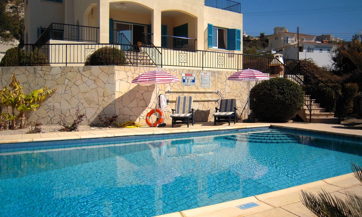 Peyia Town Villa | Large 4 Bed Villa with Heated Pool in own grounds inc. Gardens and Terraces.