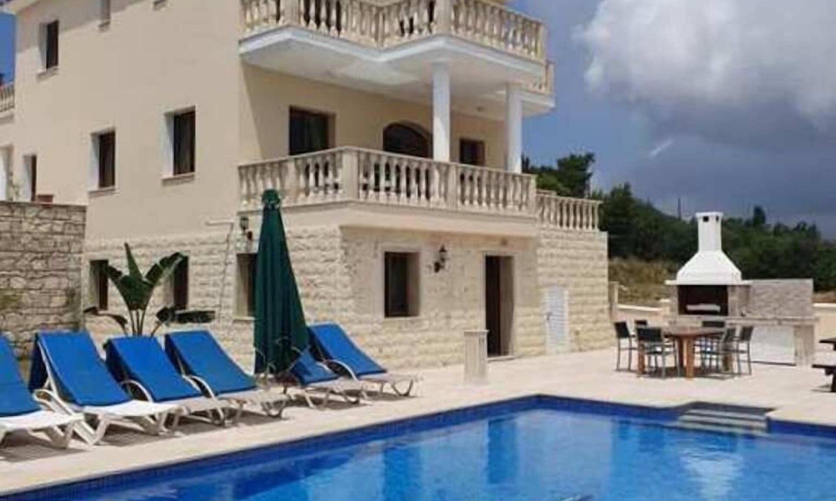 Kathikas Villa | Large Private Pool & Garden, Sleeps 8 , Family Friendly and Views of Troodos