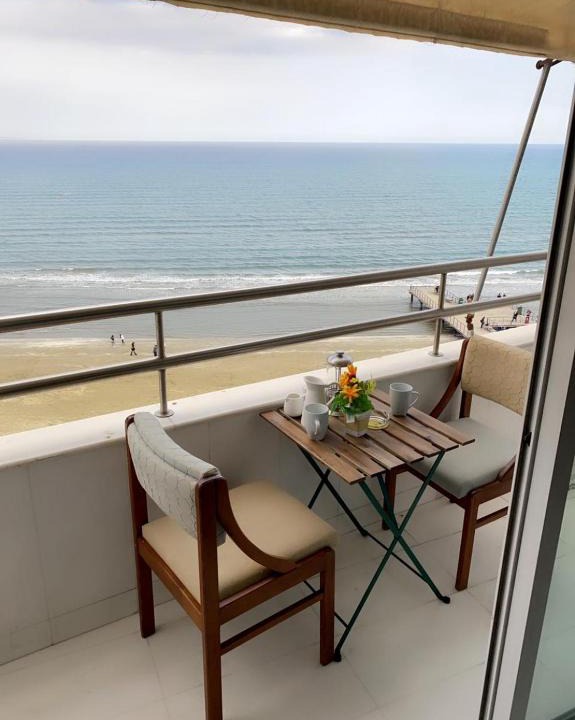 Larnaca City Centre House | Larnaca Room, 50m to the Finikoudes beach