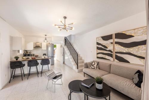 Pervolia Villa | Larnaca Seaside Villa Marina 44