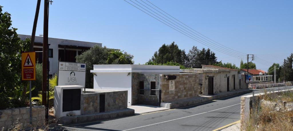 Lasa Hotel | Lasa Heights Hotel