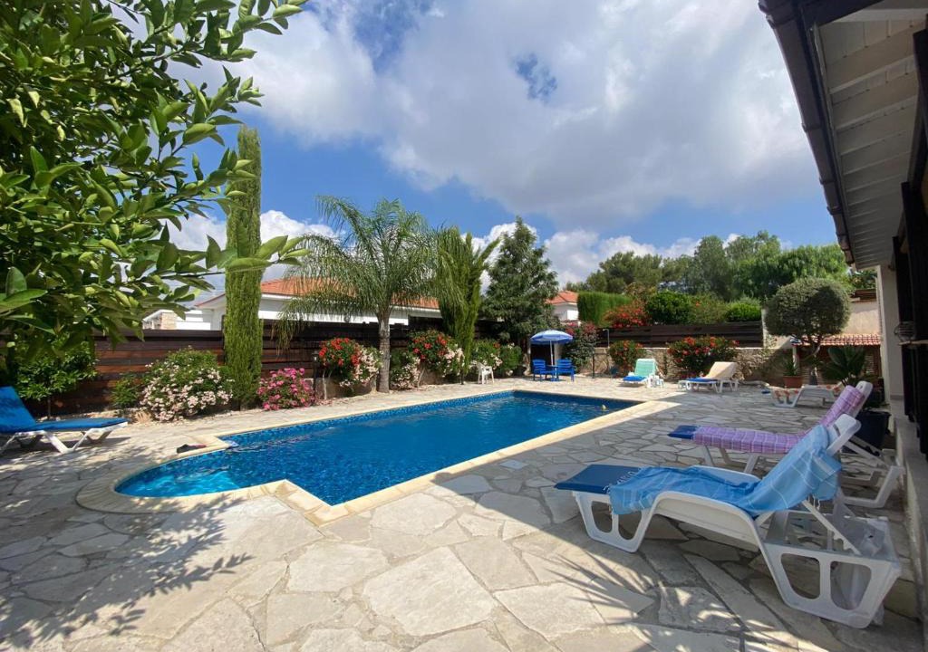 Souni-Zanakia Villa | LE CAROUBIER splendid 3 bedrooms bungalow