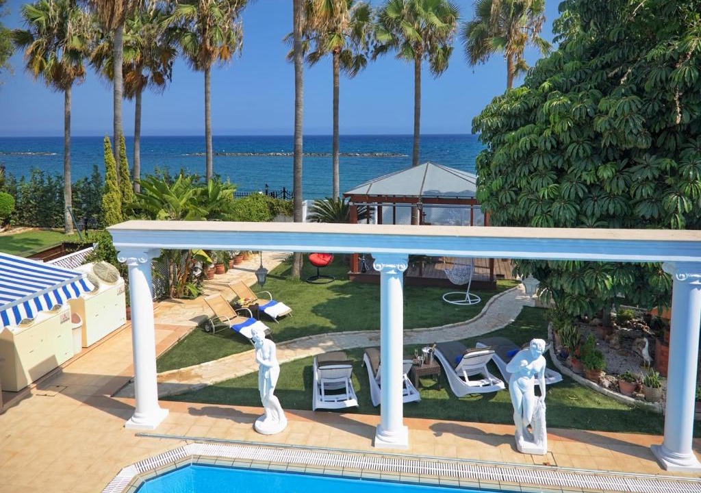 Germasogeia Villa | Limassol Beachfront Holiday Villa
