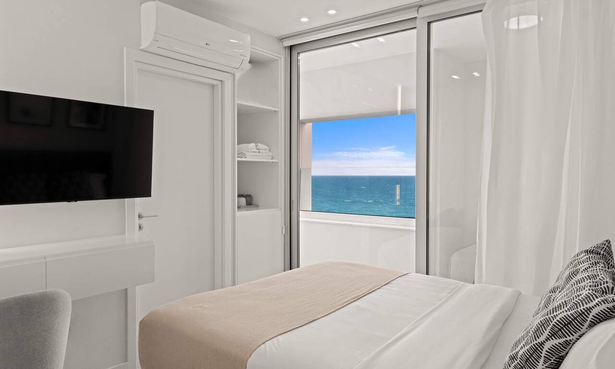 Historical Center Apartment | Limassol Seaside Residences 03