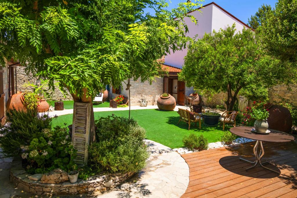 Listed Villa Laneia | Laneia
