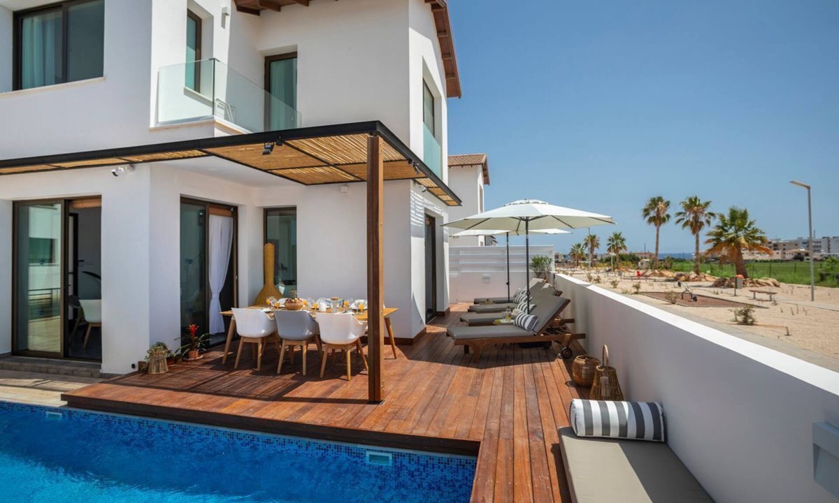 Paralimni Villa | Louis Chris Le Mare - Three Bedroom Villa, Sleeps 6