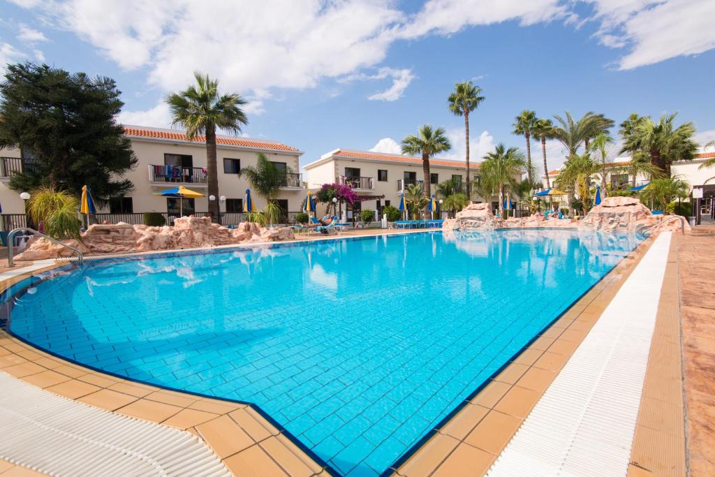 Ayia Napa Apartment | Loutsiana Deluxe Apts