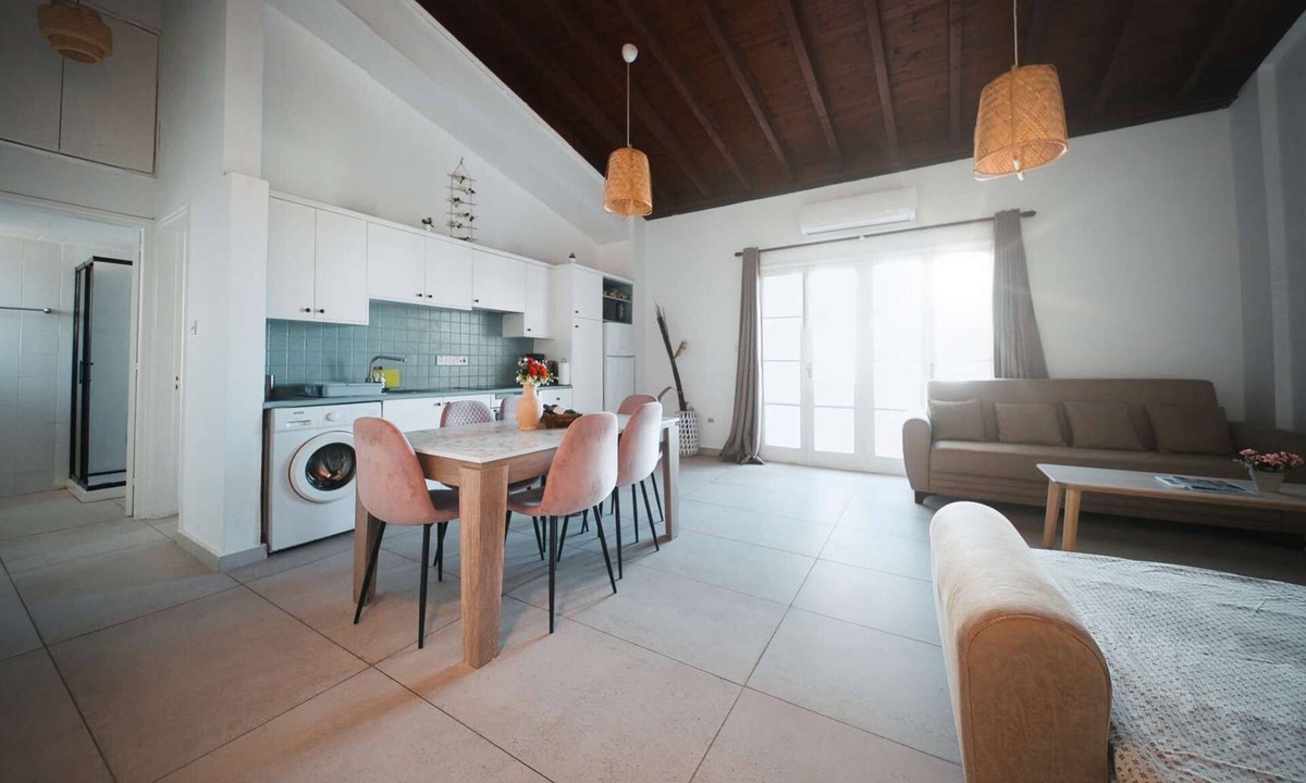 Larnaca City Centre Apartment | Lovely 1BR in Old Town: City Center & 4min to Beach