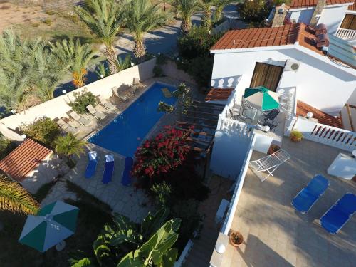 Pegeia Villa | Lovely 7 bedroom villa